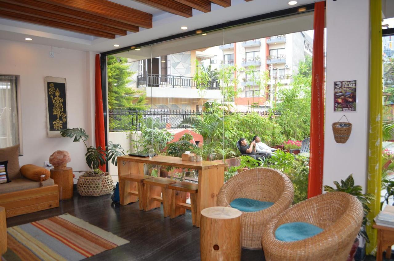 Hotel Karuna Pokhara Eksteriør bilde