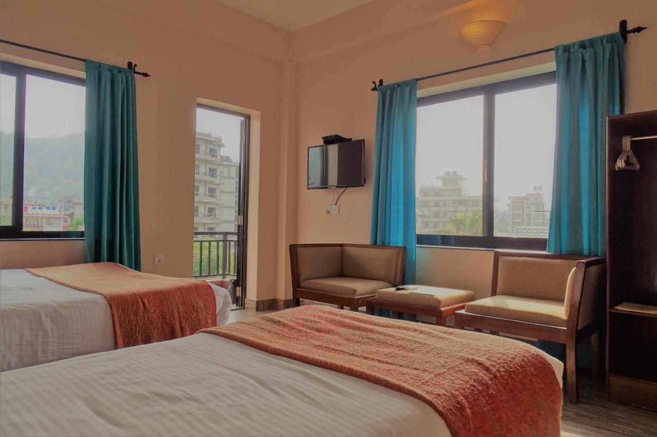 Hotel Karuna Pokhara Eksteriør bilde