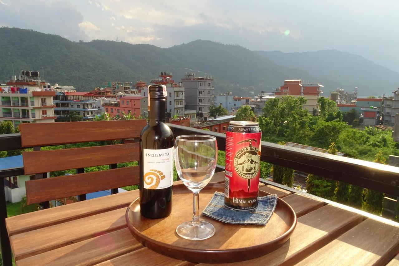 Hotel Karuna Pokhara Eksteriør bilde