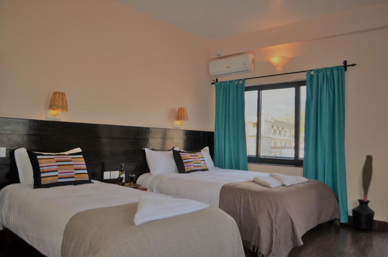 Hotel Karuna Pokhara Eksteriør bilde