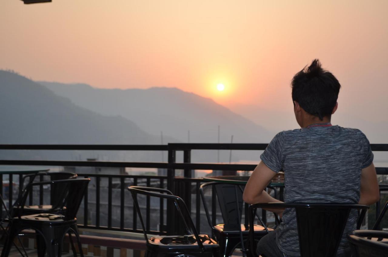 Hotel Karuna Pokhara Eksteriør bilde